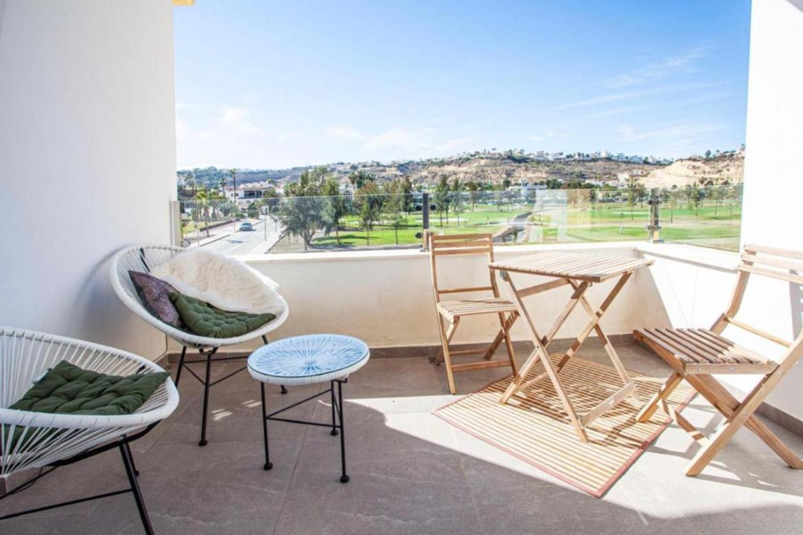 Ole Studio Apartment Рохалес Екстер'єр фото